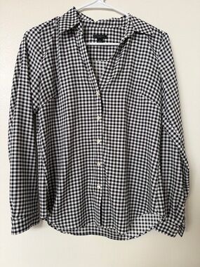 Ann Taylor navy and White Gingham Button-Up Blouse